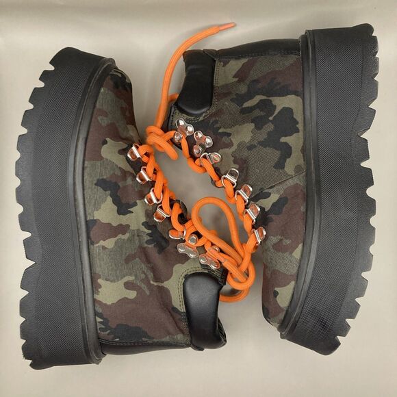 Steve Madden Women's Stomp Combat Camo Boot Streetwear Shoes Size 5.5 - Picture 6 of 10